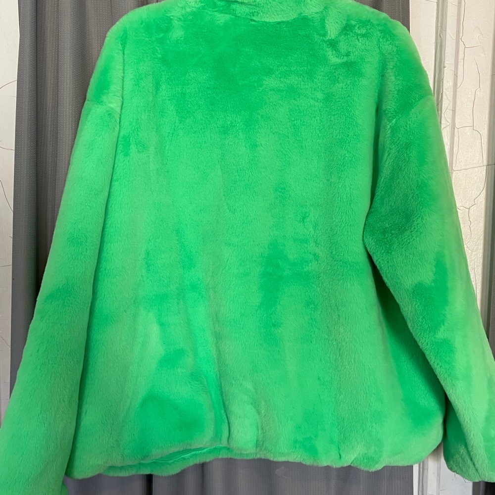 Nike faux fur jacket - Picture 7 of 7